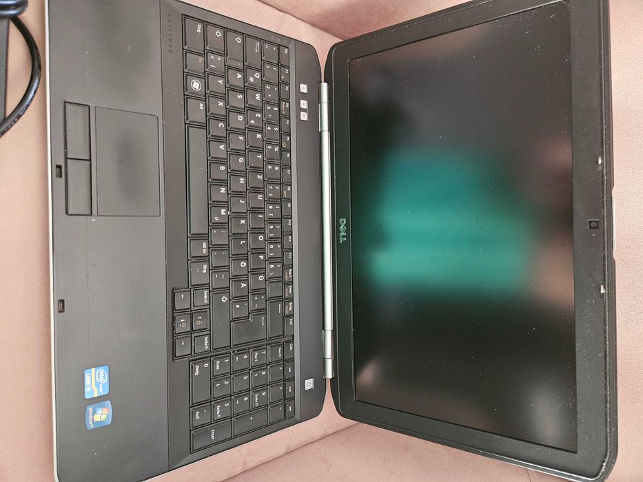 Laptop DELL  do sprzedania na czesci