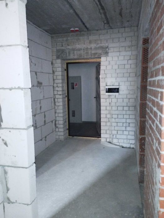 Продаю 1-но кімнатну квартиру в новобудові на Вокзальній