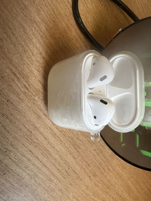 AirPods продаю лотом оригіналні.