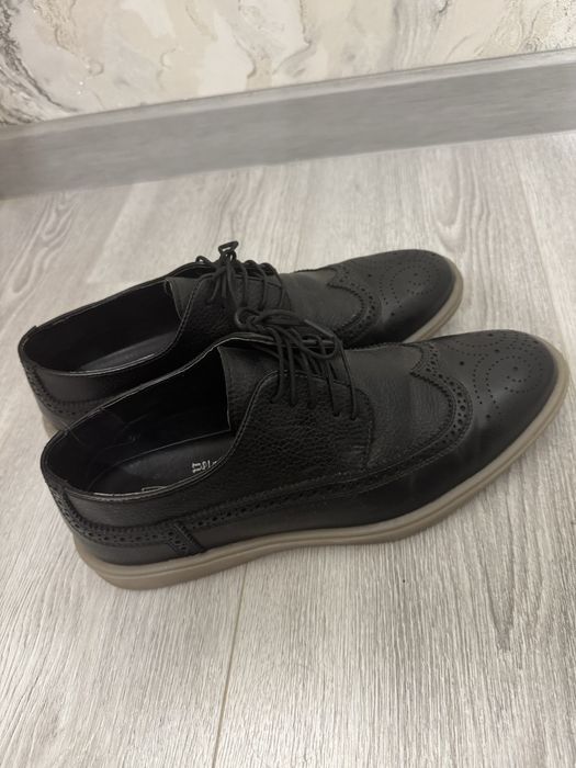 Продам оксфорди 43 розмір