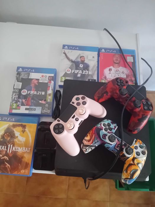 Playstation 4 slim