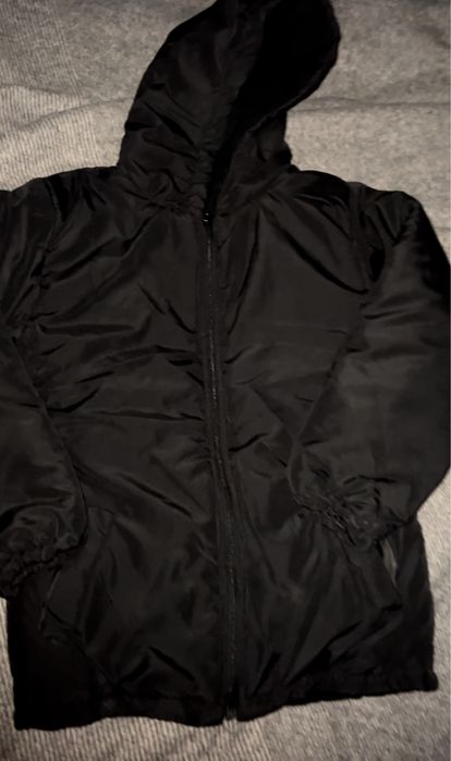 Куртка чорна