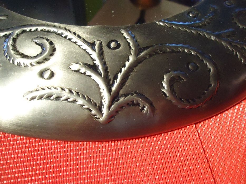 Silver Round Mirror64740865679873122