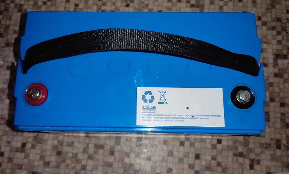 Продам гелевий аккумулятор 105 ah 12 v