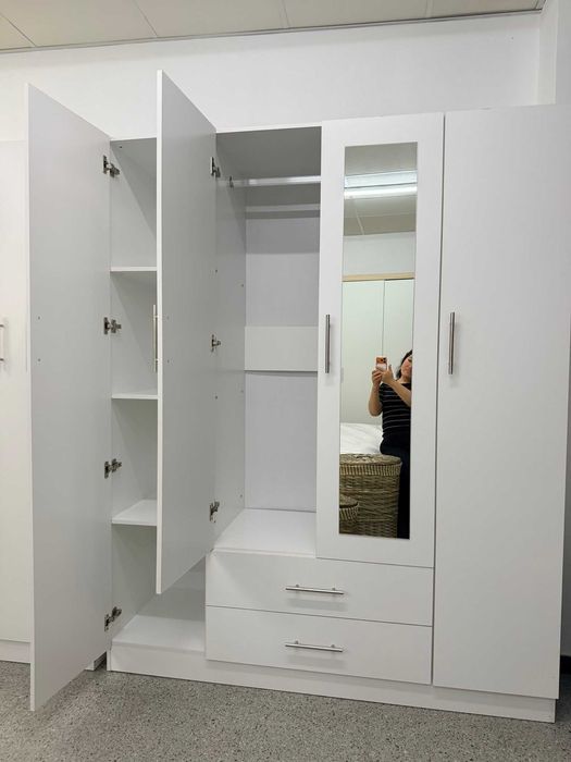 Novo roupeiro 4 portas Levamos a sua casa envio gratis
