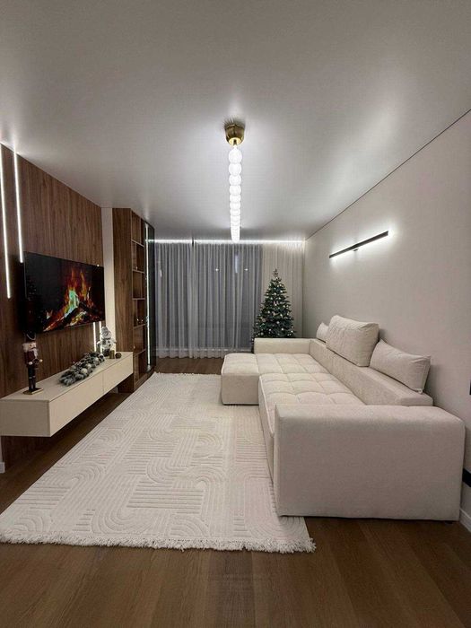 Продаж укомплектованої  2к квартири в ЖК Manhattan поруч міське озеро