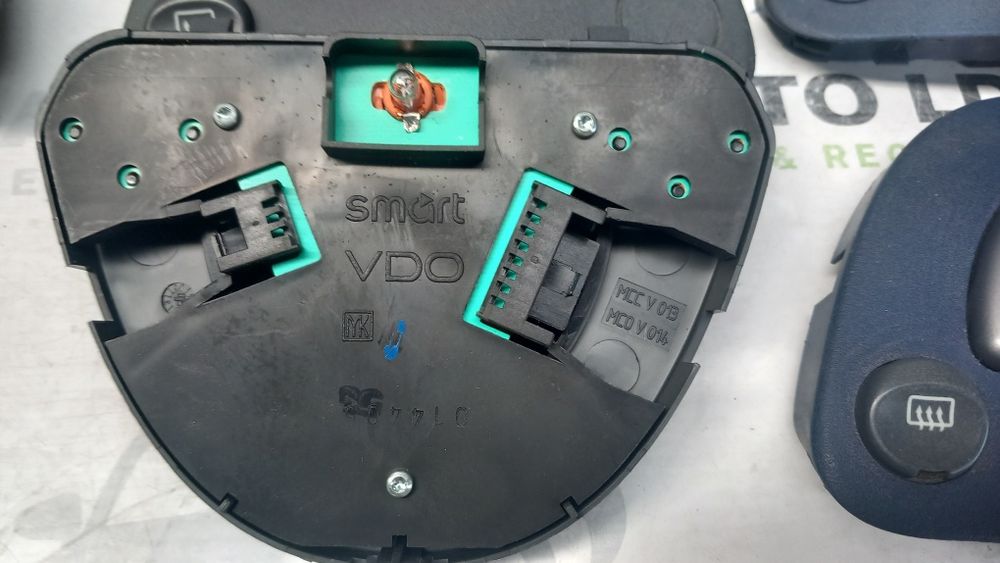 Botão / interruptor 4 piscas SMART City Coupé 450