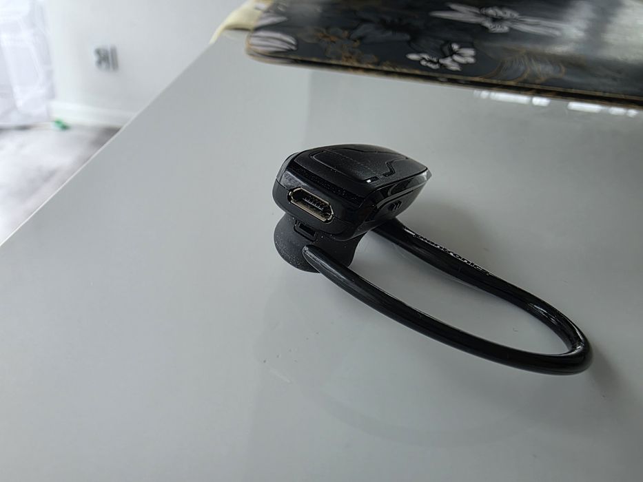 Słuchawka Bezprzewodowa Bluetooth Plantronics ML18 Rarytas !a

Słuchawka Bluetooth Plantronics ML18 - Towar Unikatowy !! 

Słuchawka leżała długie lat