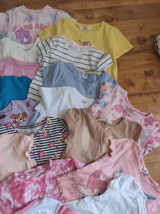Bluzki, t-shirt 122  h&m, c&a 31 szt.
