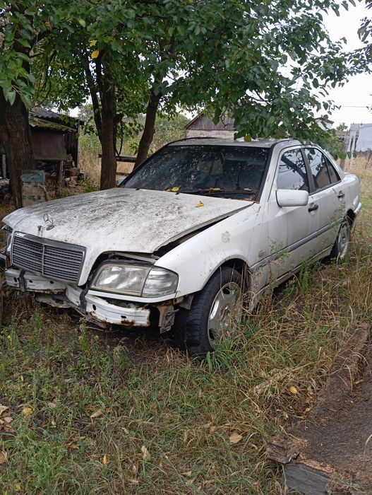 Продам Мерседес після невеликого дтп