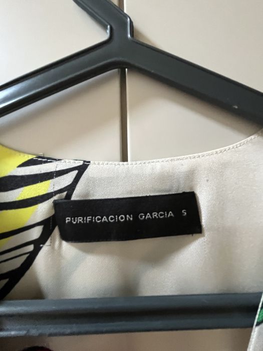 Vestido acetinado da marca Purificacion Garcia, novo