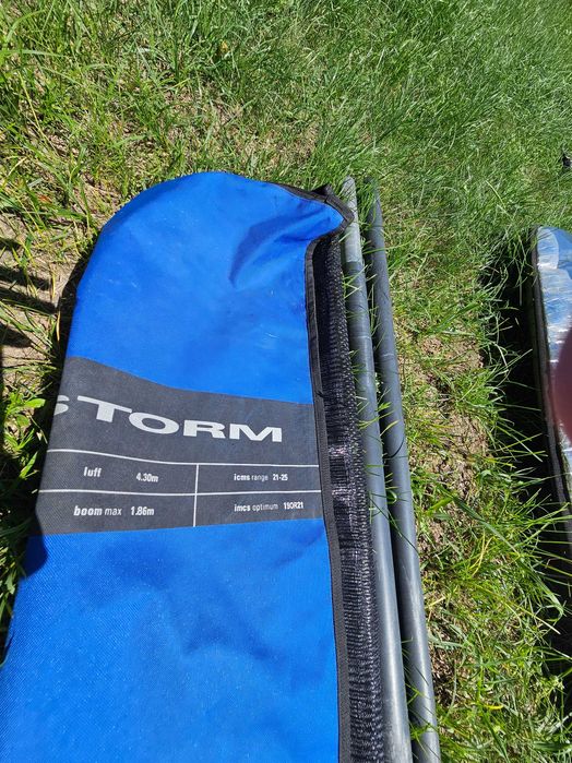Kompletny zestaw deska windsurfing JP Australia 145 + żagiel 5.5 + bom