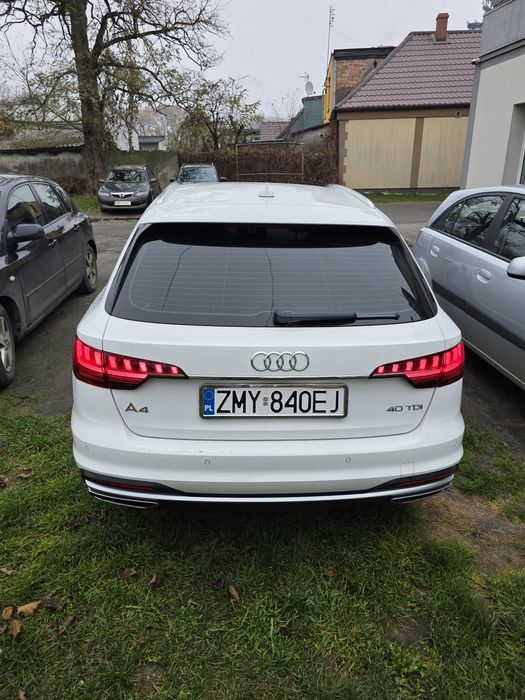 Sprzedam audi a4b9 2020rok kombi