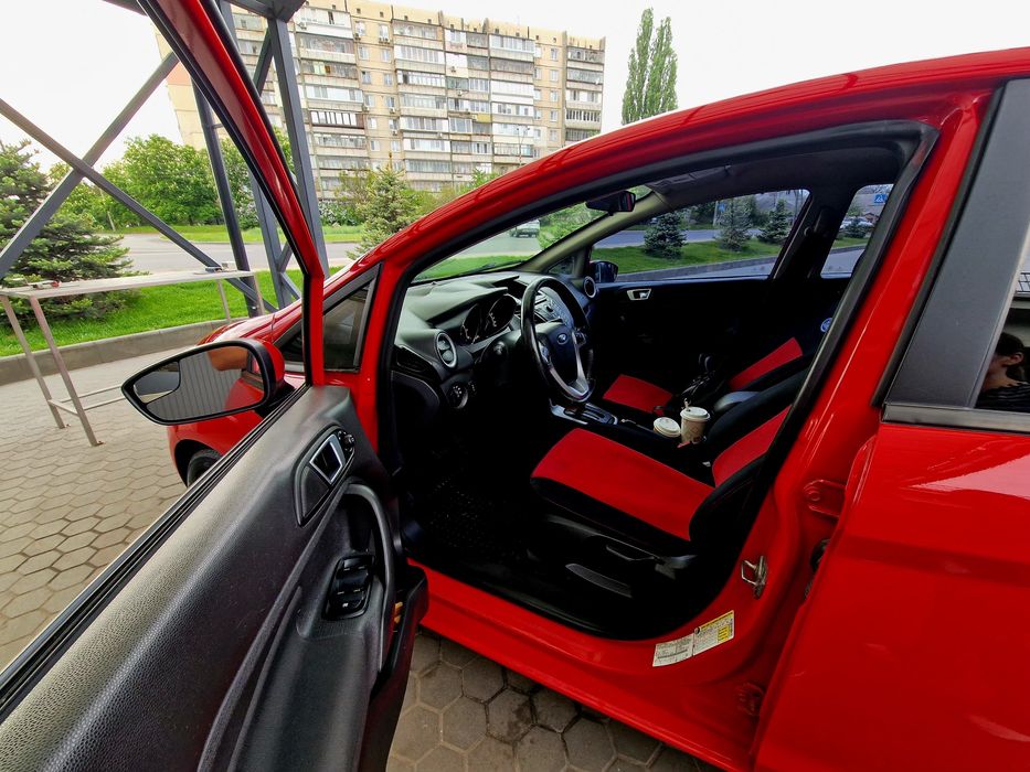 Двигун 1.6 бензин. Автомат