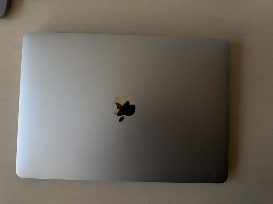 MacBook Air 13 256gb (M1 2020)