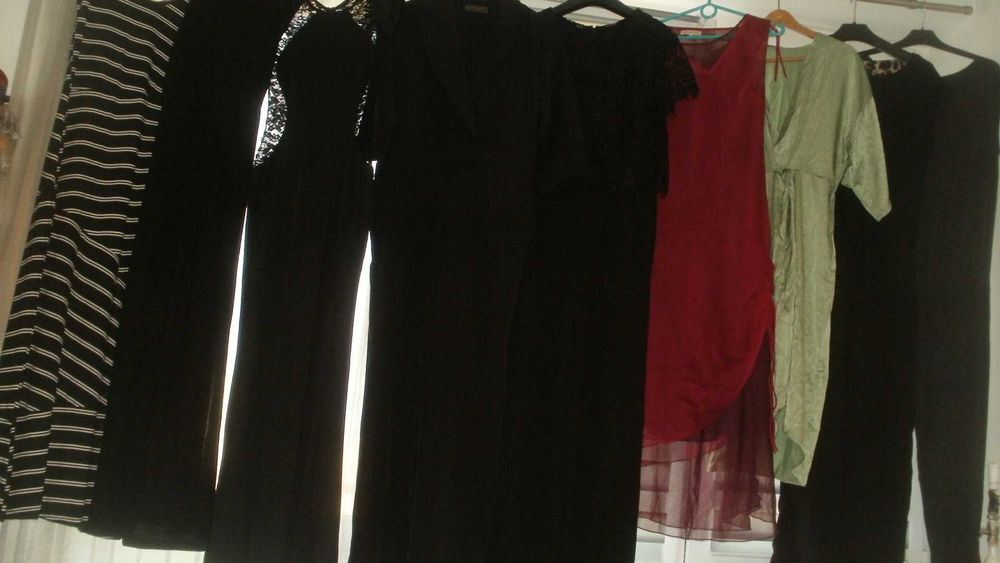 zestaw ok. 100 sukienek itp. - S/M/L 38/40- Mohito, HM, Agnes i inne