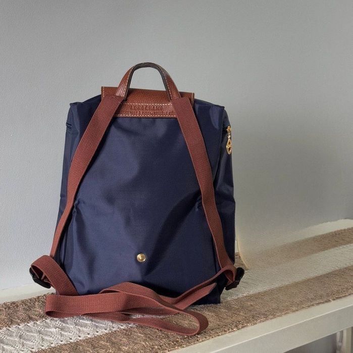 100% authentic Longchamp Le Pliage Classic Backpack (Navy Blue)