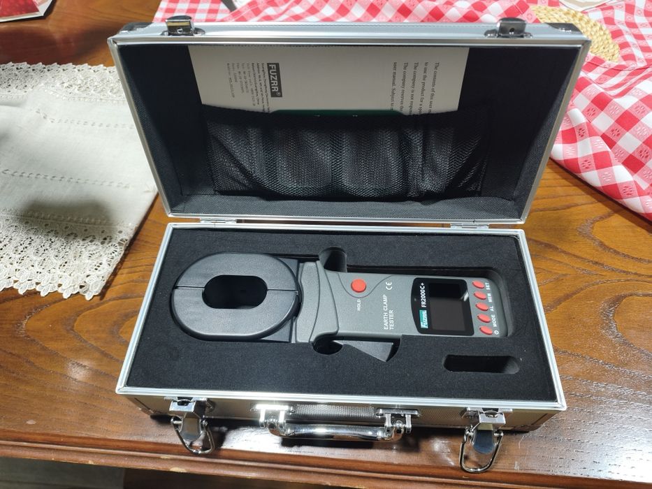 Pinça de medição resistência a linha de terra