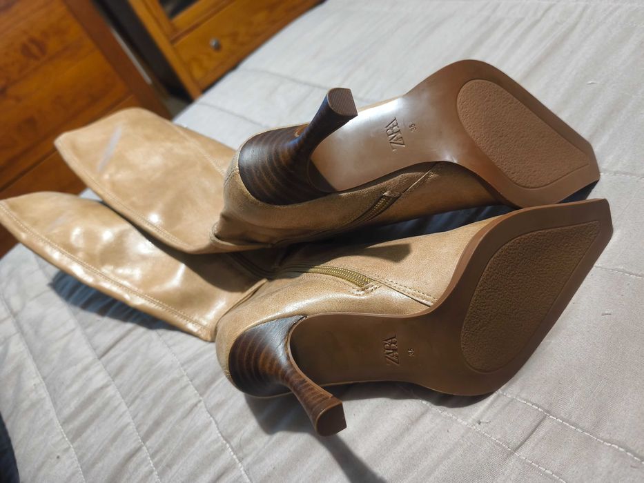 Bota Zara salto fino