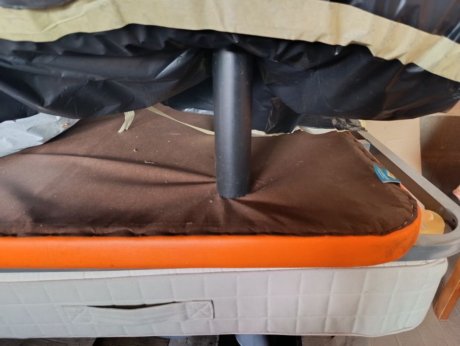 Base de cama, estrado e colchão