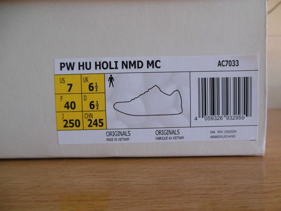 40 Adidas PW HU HOLI NMD MC Equality pharrell williams human race