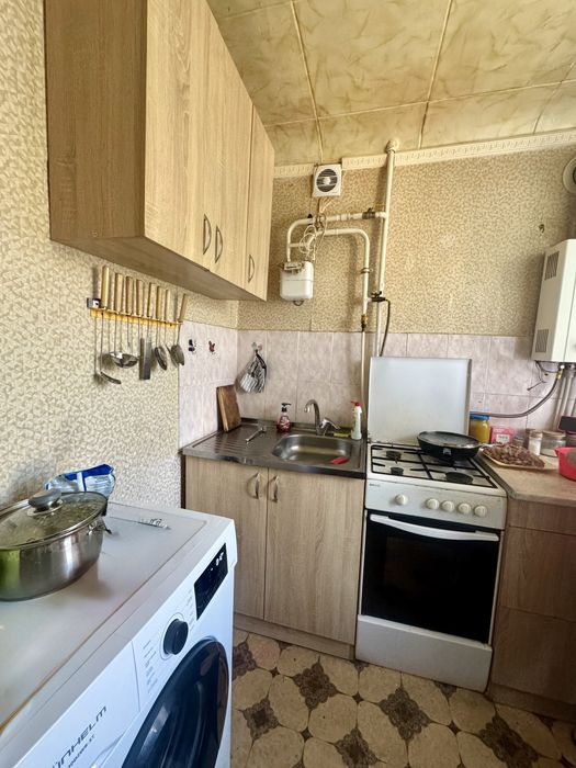 Продам 2х кімнатну квартиру.3й поверх