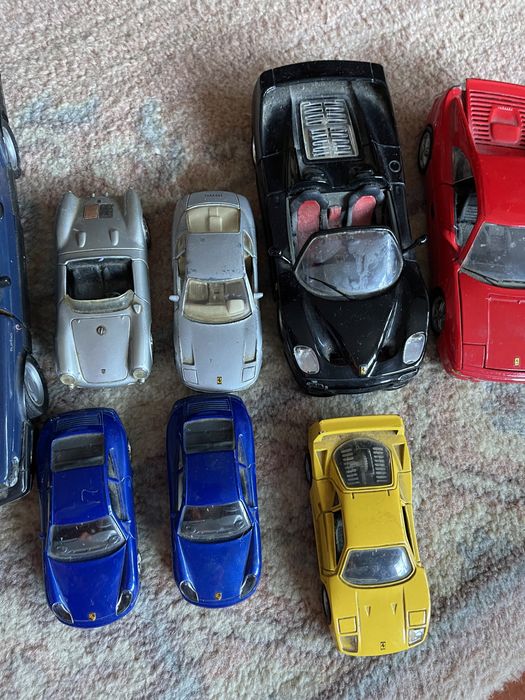 Carrinhos de brincar para colecionadores em metal