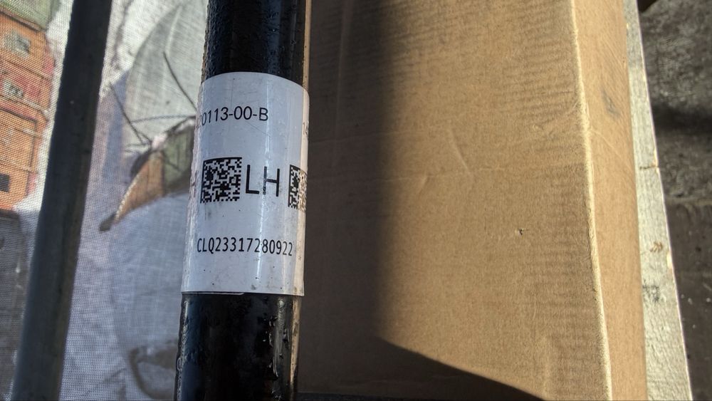 Напіввісь, полуось Tesla X/S, plaid 2021-2026 років