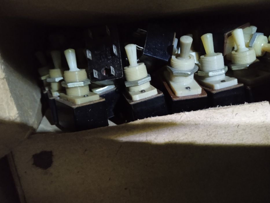 Тумблер ТВ1-1, ТВ1-4, ТП1-2