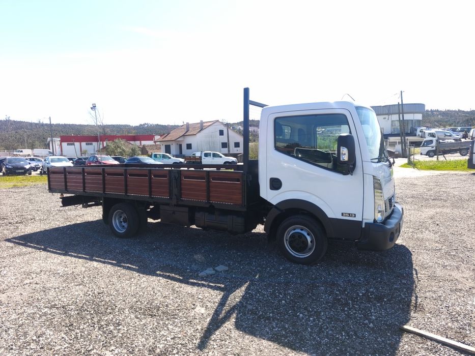 Nissan Cabstar NT400