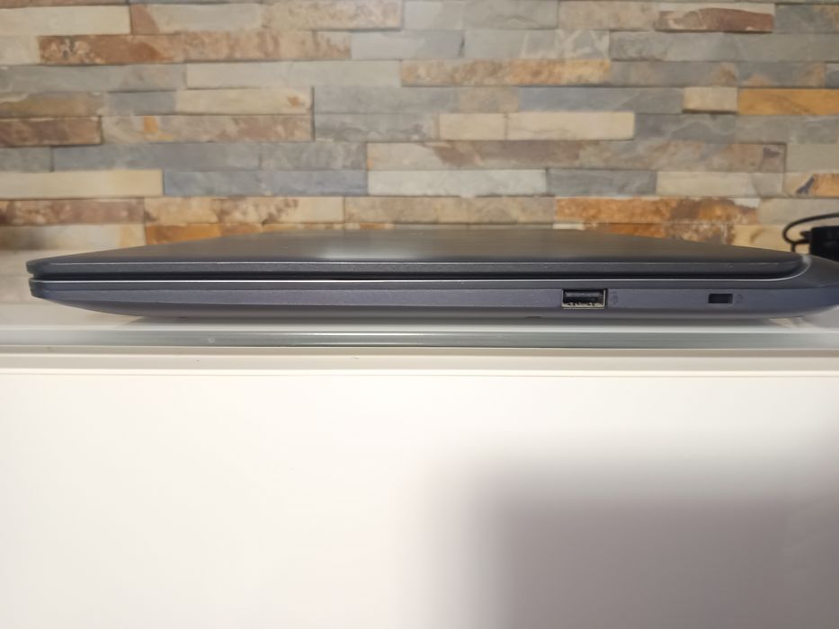 Portátil ASUS / 12GB RAM / SSD 256GB