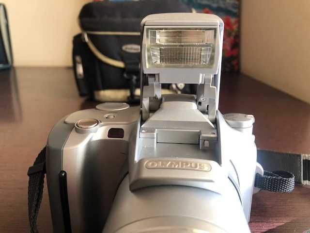 Пленочный фотоаппарат Olympus IS-500 под ремонт или на запчасти