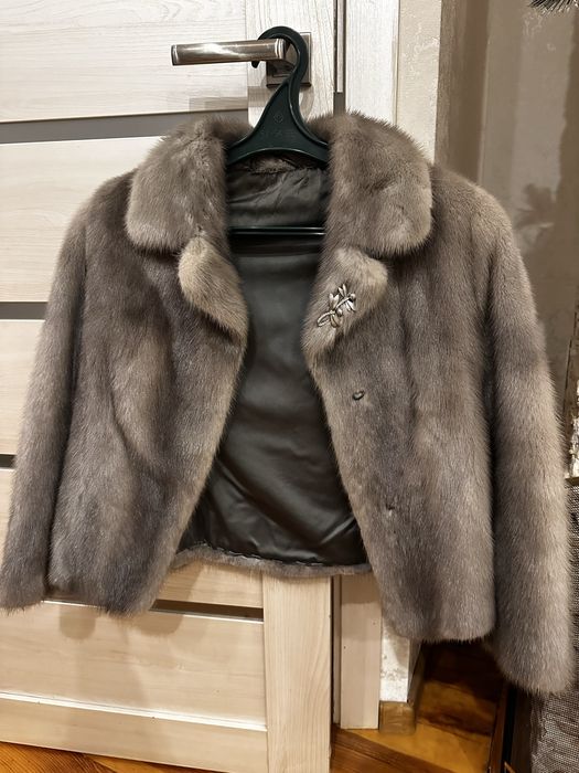 Натуральна норкова шубка автоледі