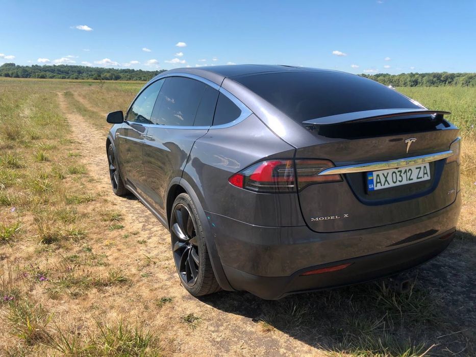 Tesla Model X 2016