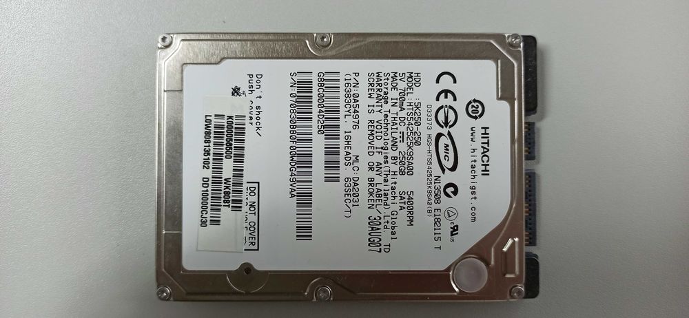 Disco rígido Hitachi, 250G, 5400RMP