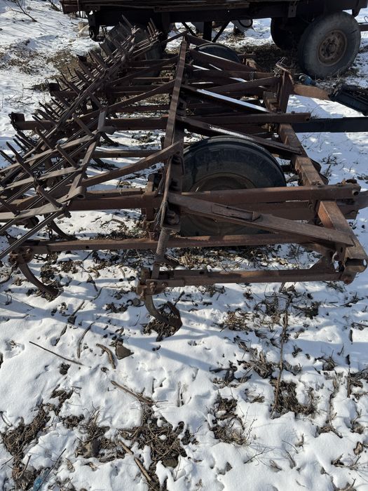 Культиватор КПС 4, плуг 5 крпусный