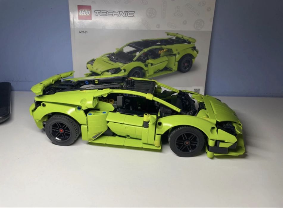 Lego Technic 42161 Lamborghini Huracán Tecnica