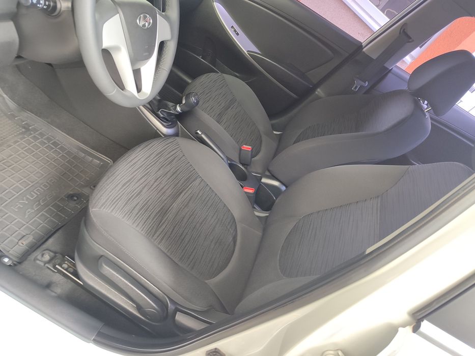 Hyundai accent 1,4 офіційний