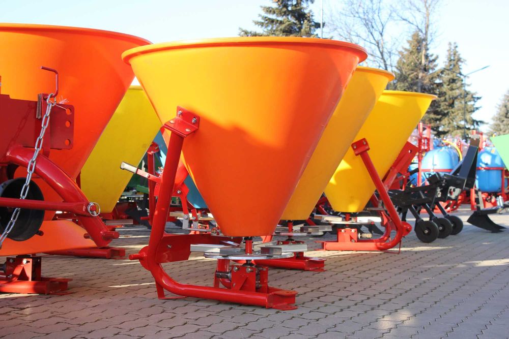 РОЗКИДАЧ міндобрив розсіювач - 500 л  Доставка ПО ВСІЙ УКРАЇНІ