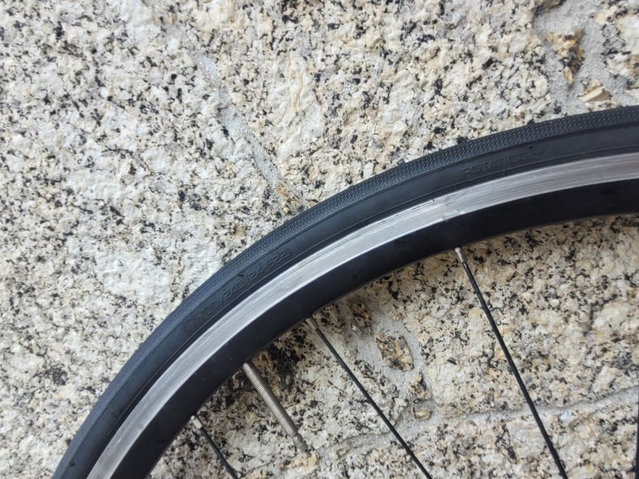 Rodas Estrada Shimano, Alumínio