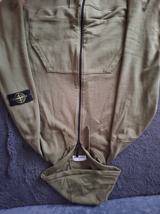 Продам Zip Stone Island