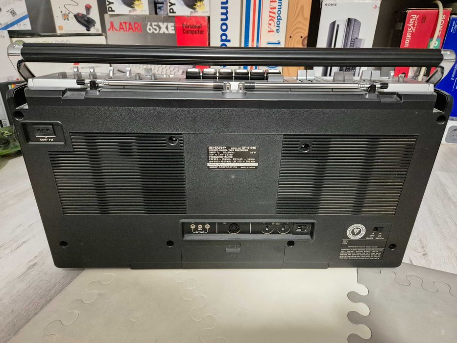 Sharp GF-9191 radiomagnetofon