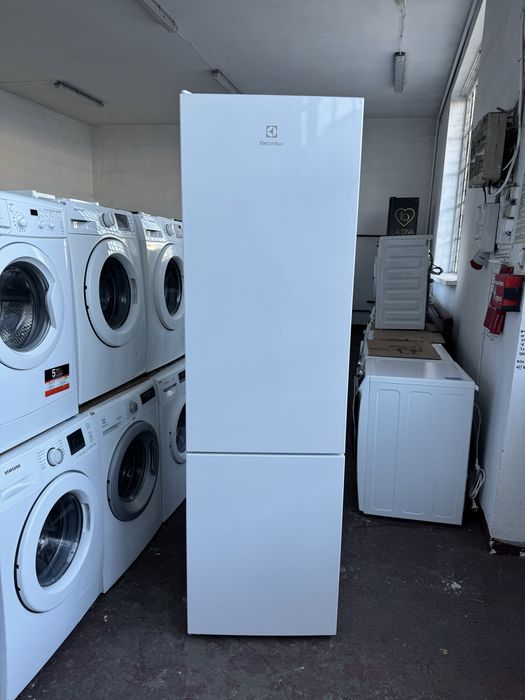 Powystawowa.Lodówka Electrolux No Frost. A++ 201cm.Gwarancja.Transport