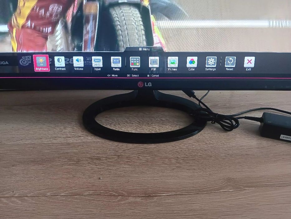 Monitor 29'  LG Flatron 29EA73 P