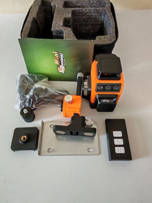 ЗЕЛЕНИЙ лазерний 3D 4D рівень нівелір Hilda Mini