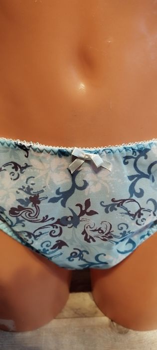 TCM komplet bielizny.  85 B rozmiar biustonosza