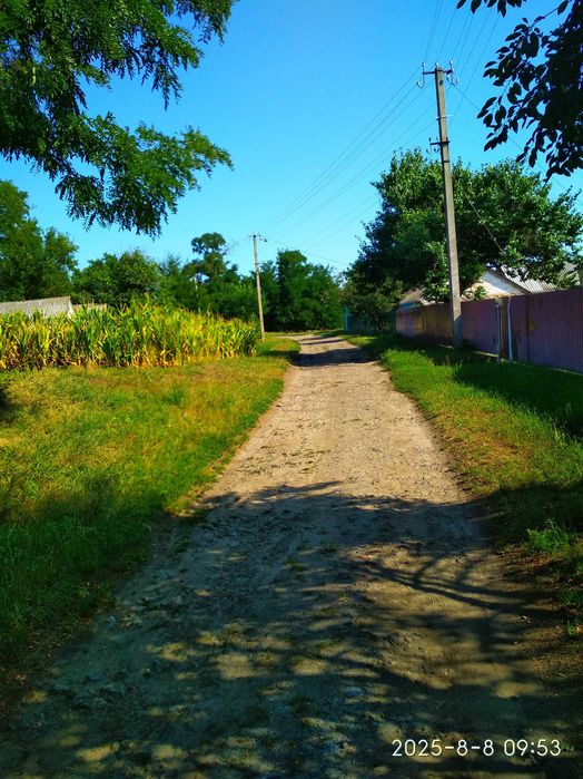 Продається будинок у селі