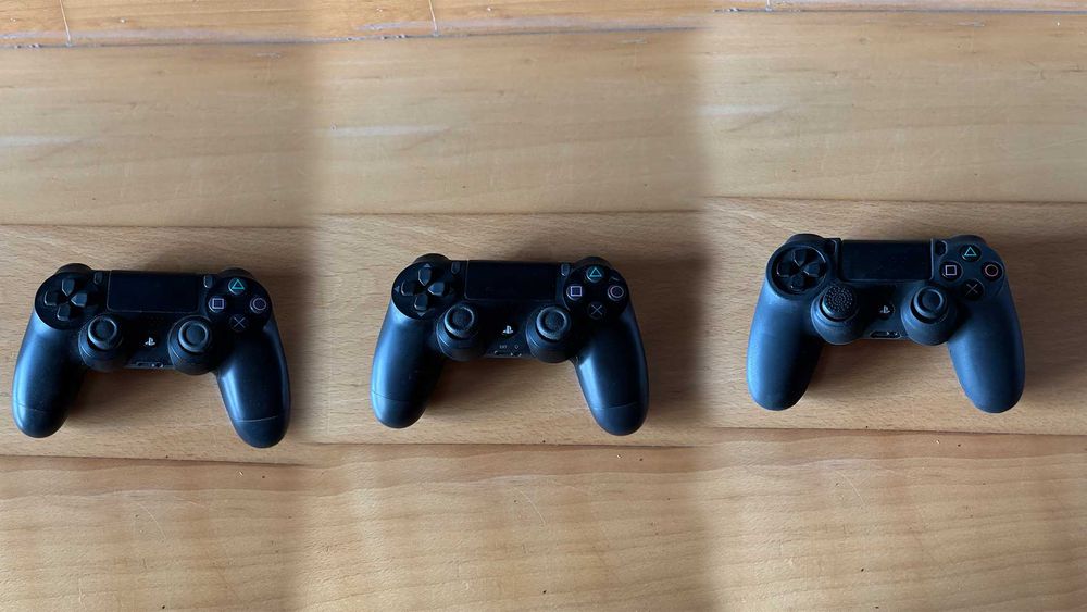 Playstation 4 Pro 1TB + Óculos VR + Câmera +Carregador+ 3 Dualshocks 4