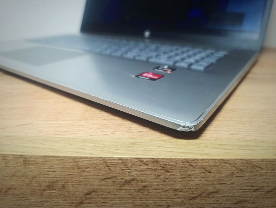 17.3 HD+ ноутбук HP/AMD Ryzen 3 7320U/8GB DDR4/SSD 256GB/АКБ 0% зносу