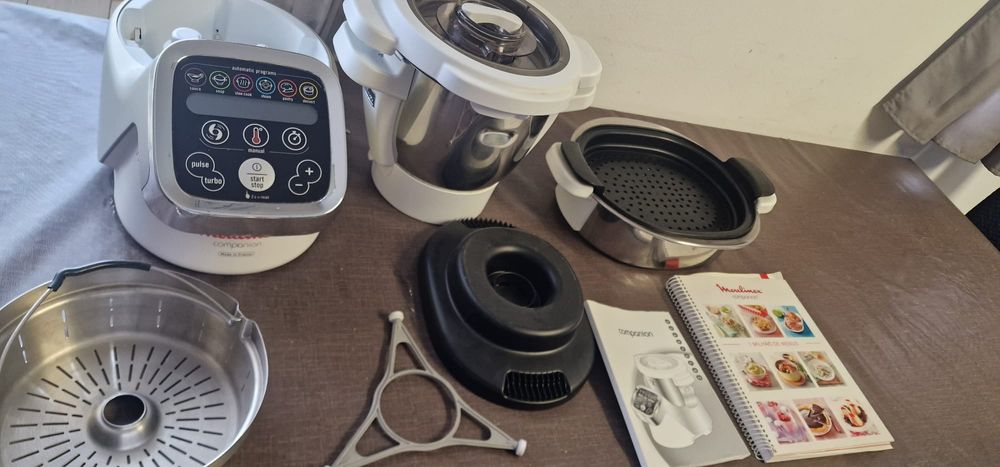 Processador Moulinex c muitos acessórios. Pouquíssimo uso